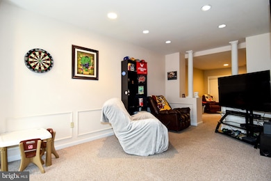 114 Victoria Square, Frederick, MD 21702 - photo 4