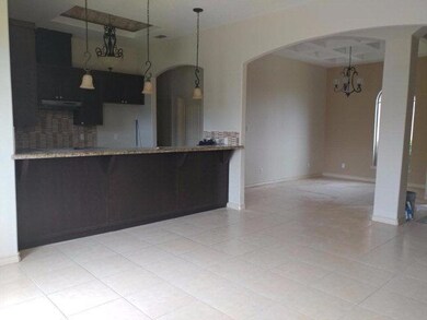 1003 W Daffodil Ave unit 21, Pharr, TX 78577 - photo 2