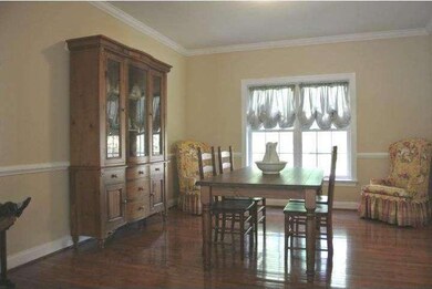 909 Fairview Rd, Glenmoore, PA 19343 - photo 4