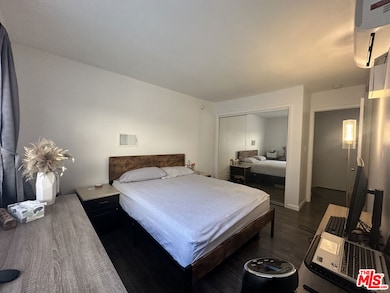 13747 Vanowen St unit 105, Van Nuys, CA 91405 - photo 6