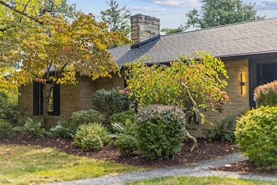 312 Old Clairton Rd, Pittsburgh, PA 15236 - photo 2