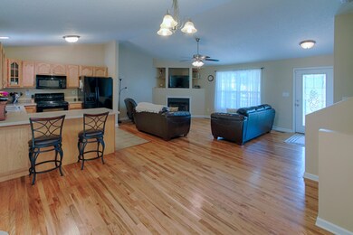 332 Bowers Park Cir, Knoxville, TN 37920 - photo 5