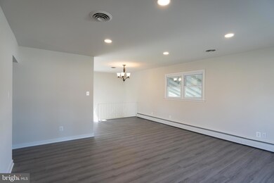 3738 Susan Ln, Brookhaven, PA 19015 - photo 6