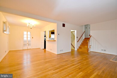 220 Rollingbrook Way, Catonsville, MD 21228 - photo 4