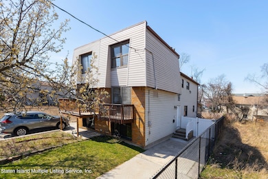 127MorelandSt-04