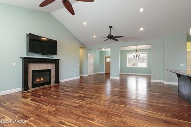 17-web-or-mls-Soldano_240301_SummitviewE