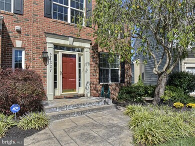 21337 Village Green Cir, Germantown, MD 20876 - photo 2