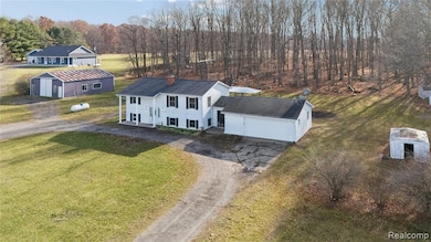 8603 Killinger Rd, Fowlerville, MI 48836 - photo 2