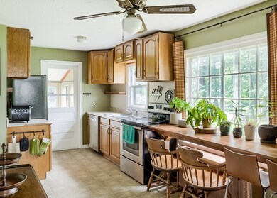 17 Carleton Rd, Rochdale, MA 01542 - photo 6