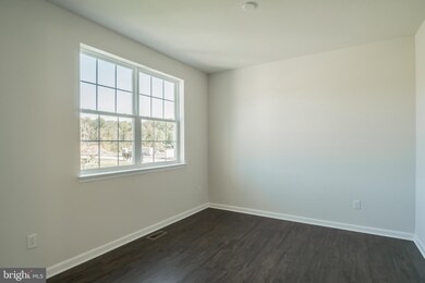 108 Snoopy Ln, Lower Frederick Township, PA 18074 - photo 4