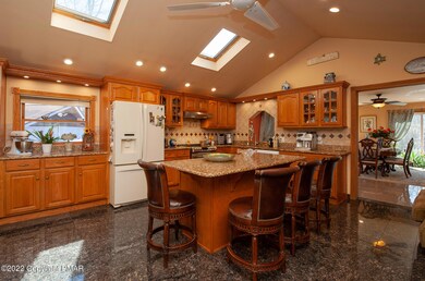 174 Starlight Dr, Effort, PA 18330 - photo 3