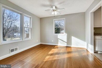 5023 Cushing Dr, Kensington, MD 20895 - photo 7