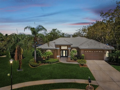 WELCOME HOME to life on the river!