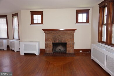 1204 Walnut St, Coatesville, PA 19320 - photo 4