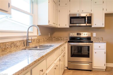 713 Brady Ave, Asheboro, NC 27203 - photo 5