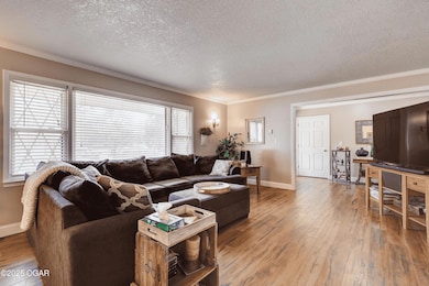 907 Warnall Cir, Seneca, MO 64865 - photo 2