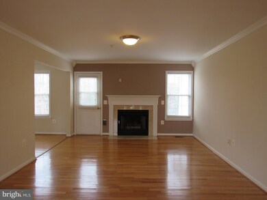 8807 Charm Ct, Brandywine, MD 20613 - photo 4