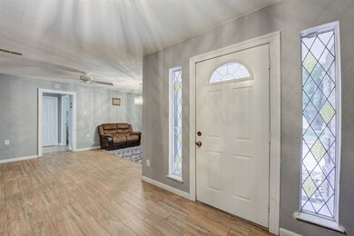 7438 Tall Pines Dr, Houston, TX 77088 - photo 7