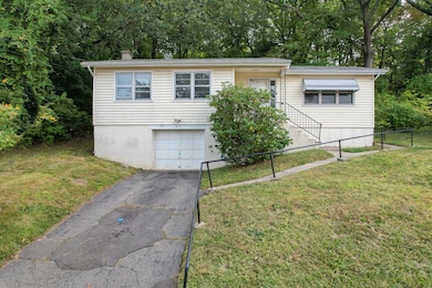 456 N Walnut St, Waterbury, CT 06704 - photo 6