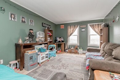 7 Lafayette St, Biddeford, ME 04005 - photo 4