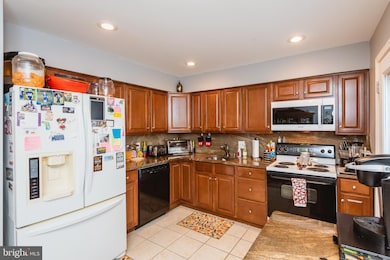 211 Mace Ave, Essex, MD 21221 - photo 6