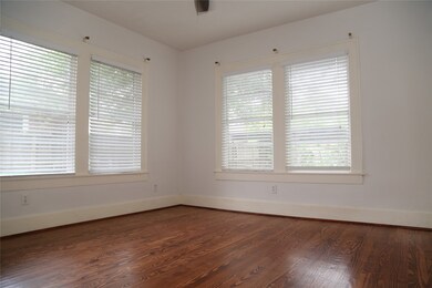 808 Pecore St, Houston, TX 77009 - photo 4