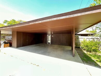 2201 Canterbury Ct, Denton, TX 76205 - photo 2