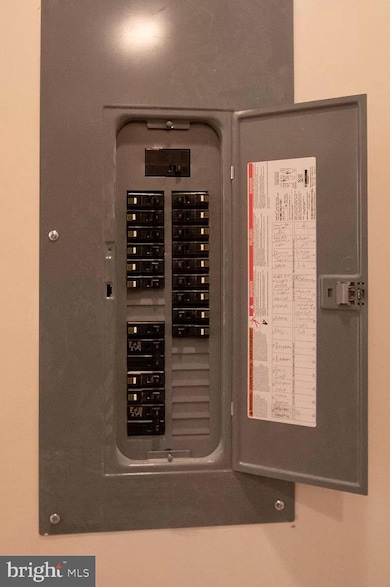 422 E 21st St, Baltimore, MD 21218 - photo 7