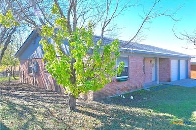 928 Randa St, Copperas Cove, TX 76522 - photo 3