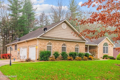 214 Woodhaven Dr, Crossville, TN 38571 - photo 3