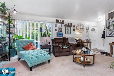 04-932_Living Room_KI_003 copy