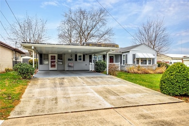 915 E Jefferson Ave, Effingham, IL 62401 - photo 3