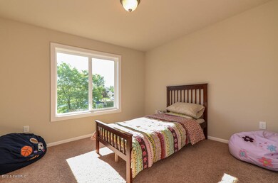 4253 Cloverfield Ct, Wayland, MI 49348 - photo 2