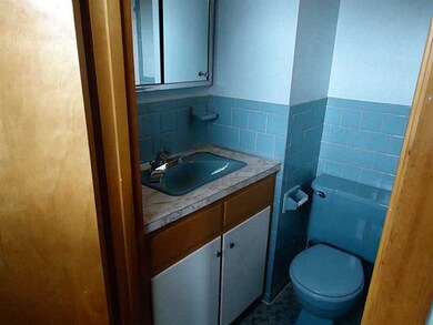 53 Grace St unit . B, Cranston, RI 02910 - photo 7