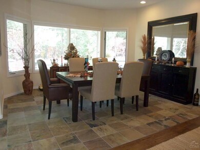 60625 Taos Ct, Bend, OR 97702 - photo 4