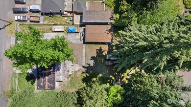 308 120th St SE, Everett, WA 98208 - photo 2