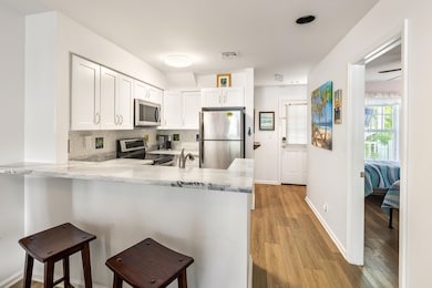 Kitchen/ bar