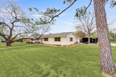 900 Springdale Rd, Bedford, TX 76021 - photo 3