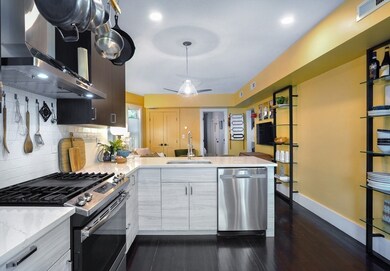 27 Armandine St unit 1, Boston, MA 02124 - photo 2