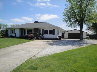 5553 S 100 W, Fountaintown, IN 46130 - photo 2