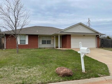 1010 Burning Wood Dr, Shawnee, OK 74804 - photo 2