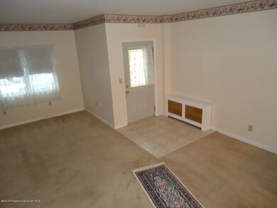 647 Carmalt St, Scranton, PA 18519 - photo 5