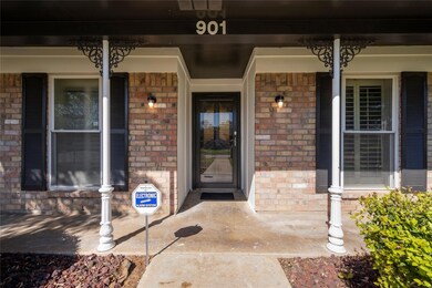 901 Shell Ct, Bedford, TX 76022 - photo 3