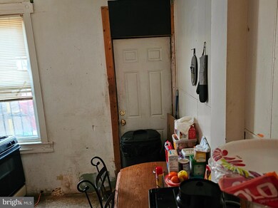 1817 Walbrook Ave, Baltimore, MD 21217 - photo 4