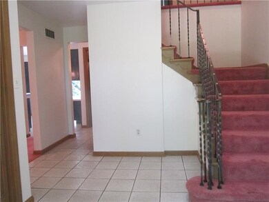 Italian tile in foyer!