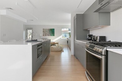 137 Mount Auburn St unit 2, Cambridge, MA 02138 - photo 5