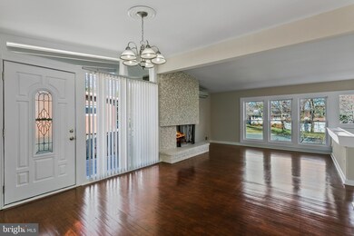 3332 Nevius St, Falls Church, VA 22041 - photo 6