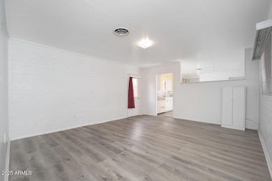 05_Living-Room_01