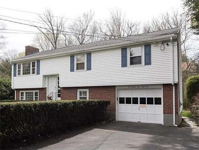 104 Clark Ln, Waltham, MA 02451 - photo 2