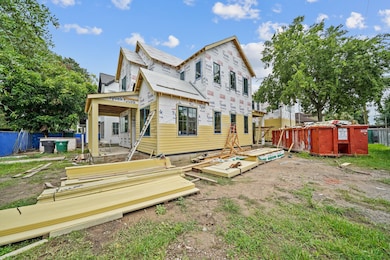 702 E 7th 1/2 St, Houston, TX 77007 - photo 5